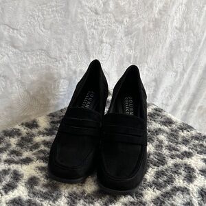 Journee Collection Women's Classic Black Flats